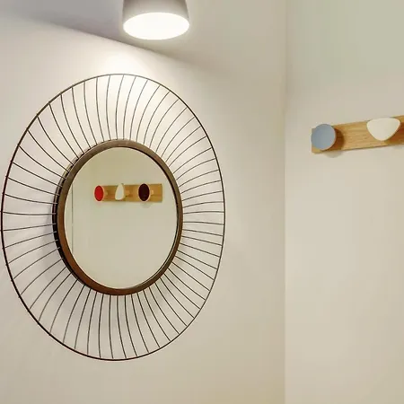 & Stylish Renovated Parisian / 6-8 Guests París